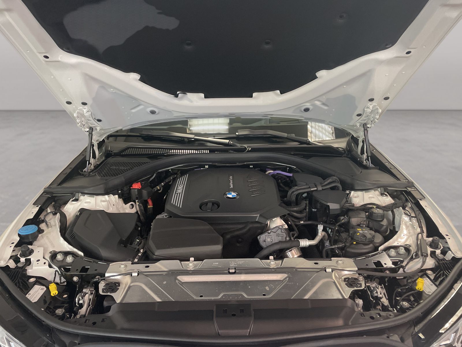 BMW 320 - Bild 15