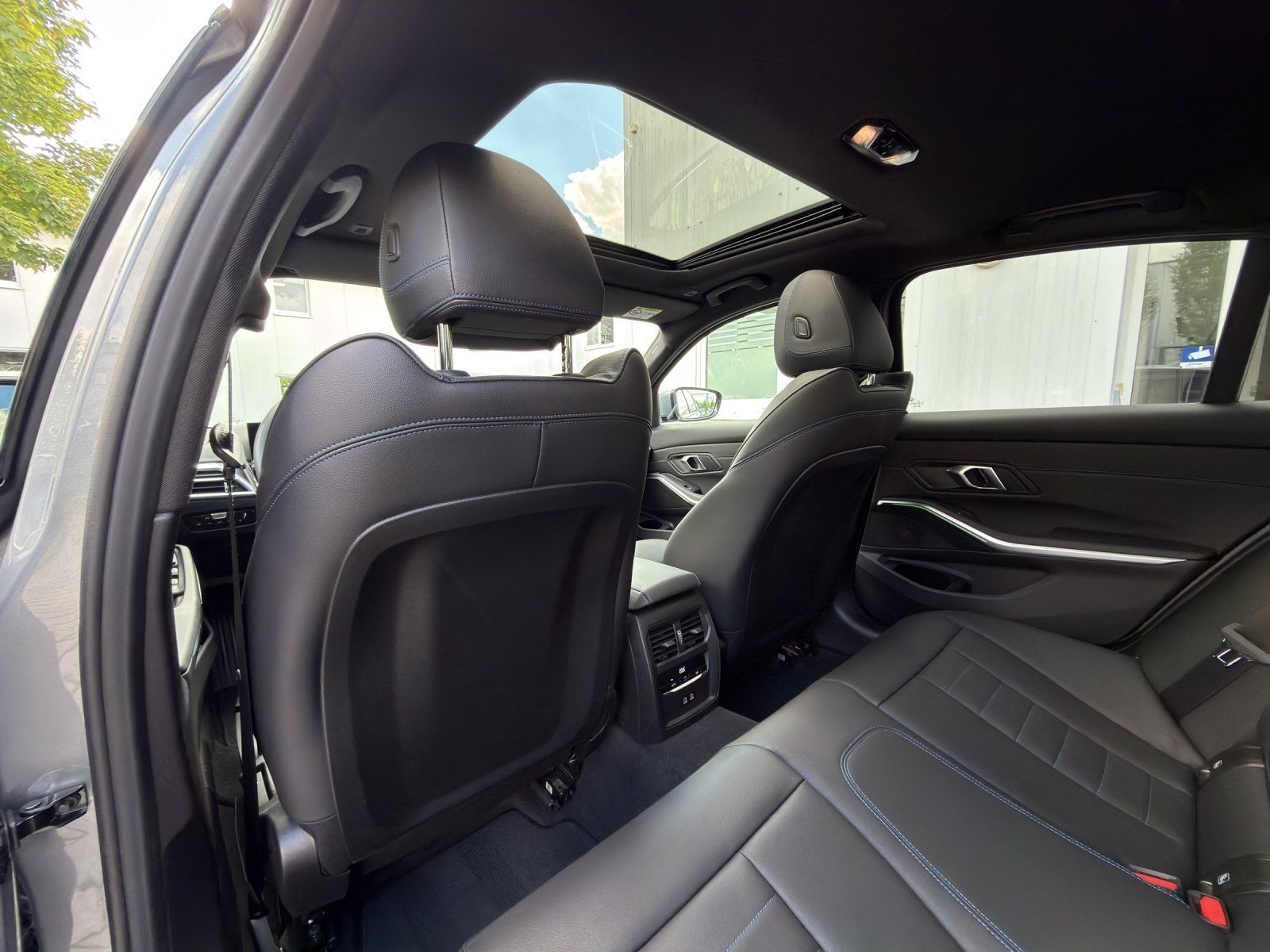 BMW 330 - Bild 19