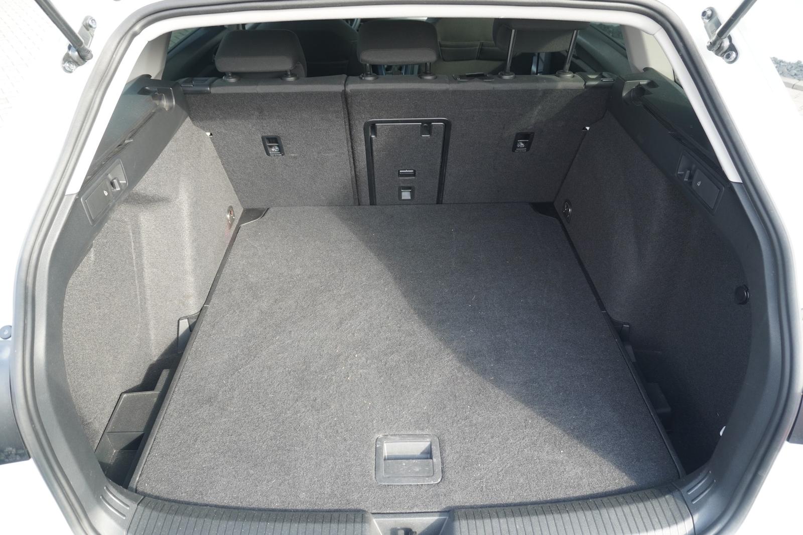 Volkswagen Golf VIII Variant 1.5 TSI Life LED ACC PDC DAB, миниатюра 6