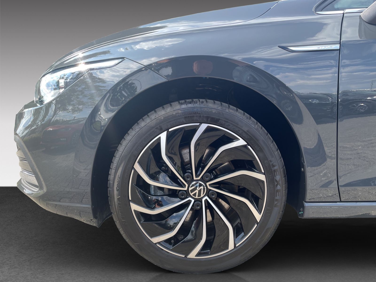 Volkswagen Golf - Bild 8
