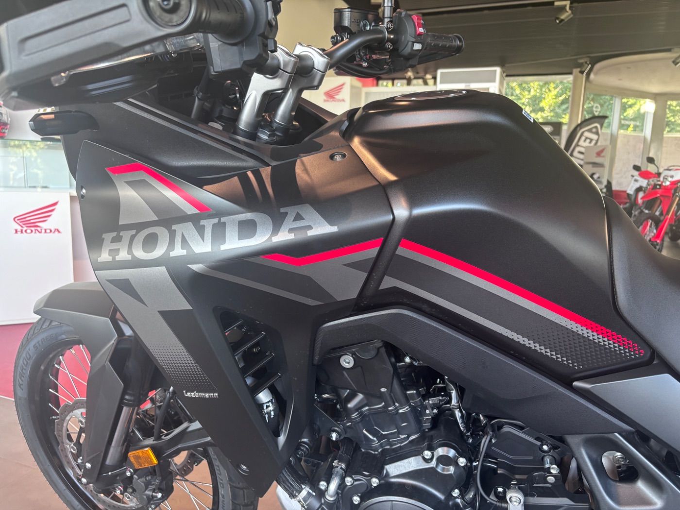 Fahrzeugabbildung Honda XL 750 Transalp E-Clutch, Koffer, viel Zubehör,