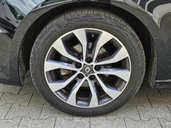 Fahrzeugabbildung Megane IV Grandtour Techno TCe 140