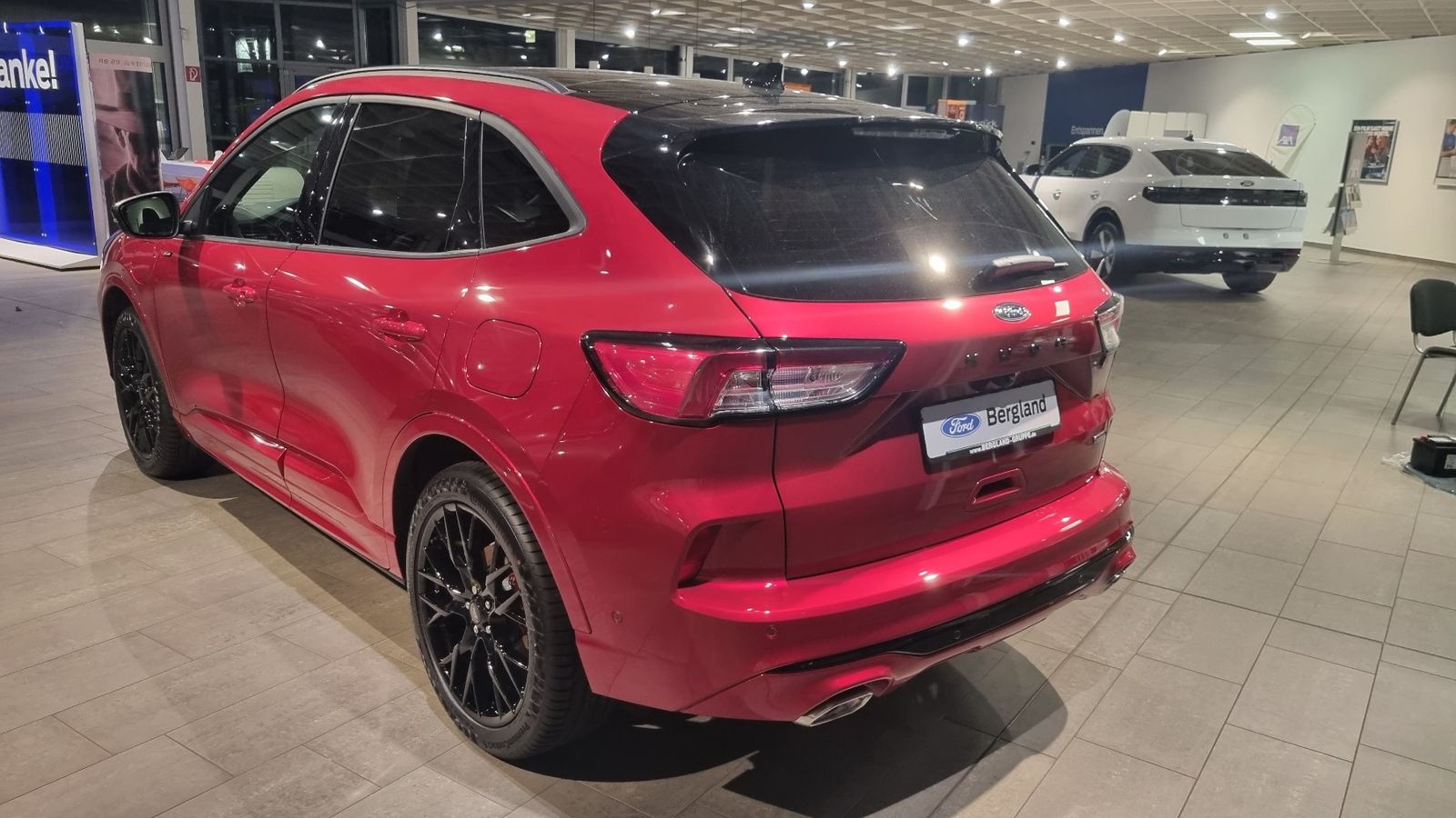 Ford Kuga ST-Line X PHEV *Black Package *Panoramadach imagem 2