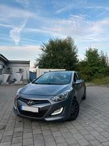 Hyundai i30  2013  Diesel  PS 90  Top ... - Hyundai i30 mit Diesel-Antrieb: Ps