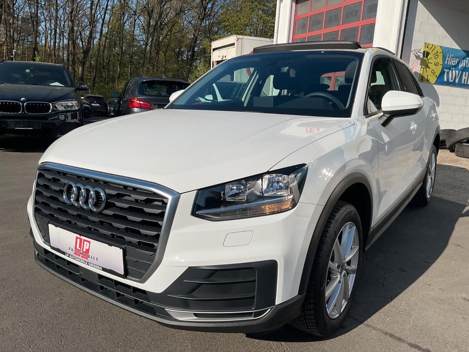 Audi Q2 35 TFSI S-Tronic PDC Klima SHZ AHK Tempo