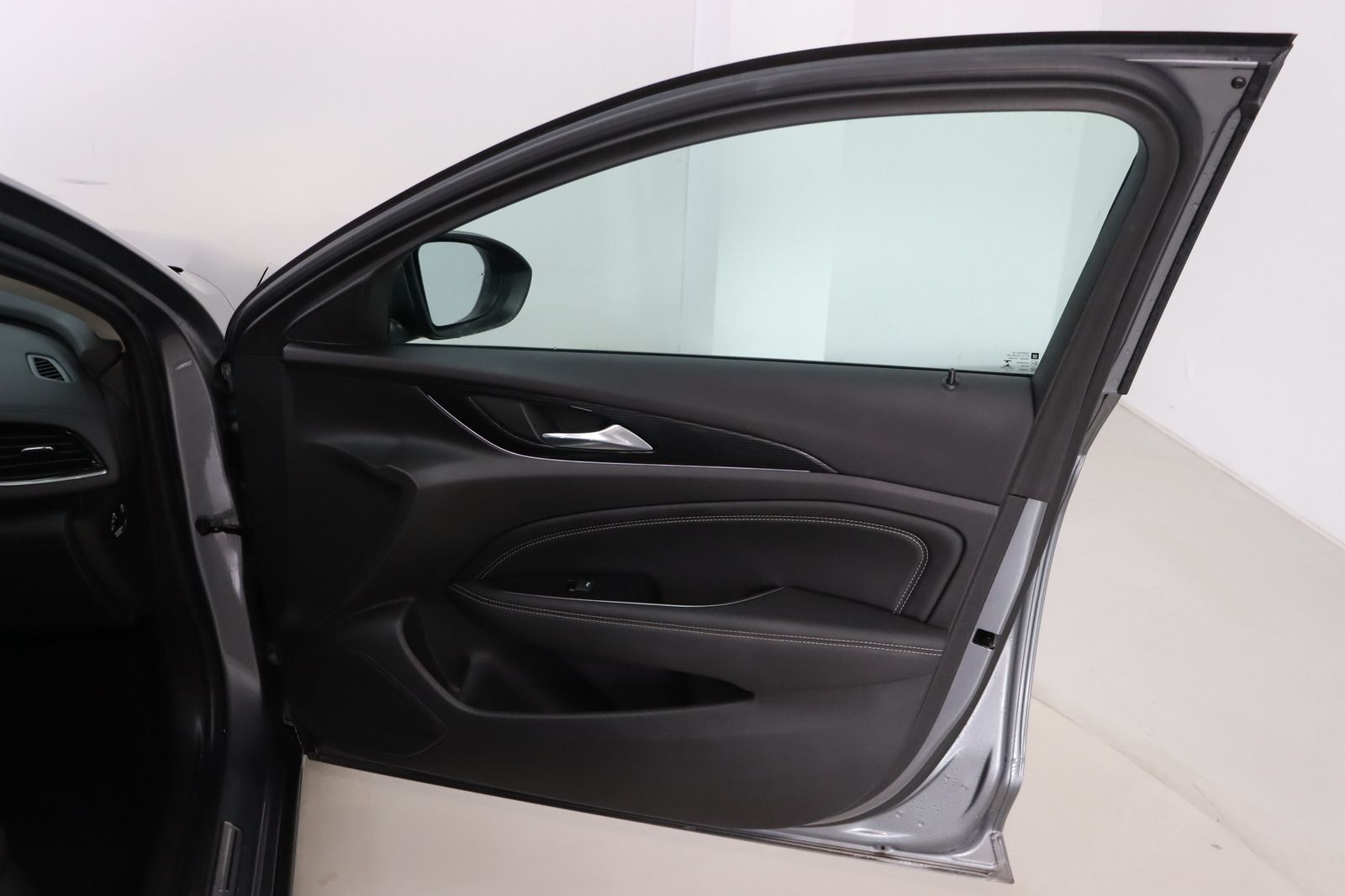 Fahrzeugabbildung Opel Insignia 2.0 CDTI Innovation * LED * Sitzhzg. *