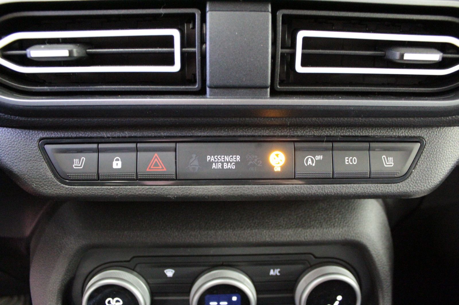 Fahrzeugabbildung Dacia Jogger ECO-G 100 Expression 5-Sitzer *Winterpak*