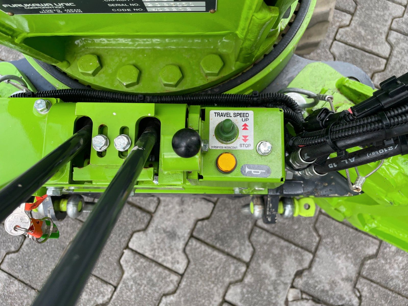 Fahrzeugabbildung Andere UNIC URW295CBE/ Raupenkran / 8,8m / 2,9t