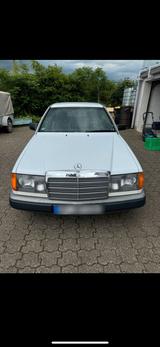 Mercedes-Benz Mercedes Benz 300 CE - gebrauchte Mercedes-Benz 300 aus dem Jahr 1988