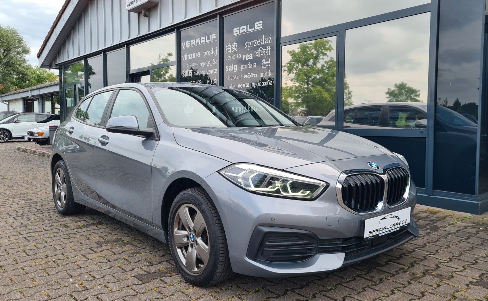 BMW 118i Advantage AUT - LC PRO - NAVI - LED -
