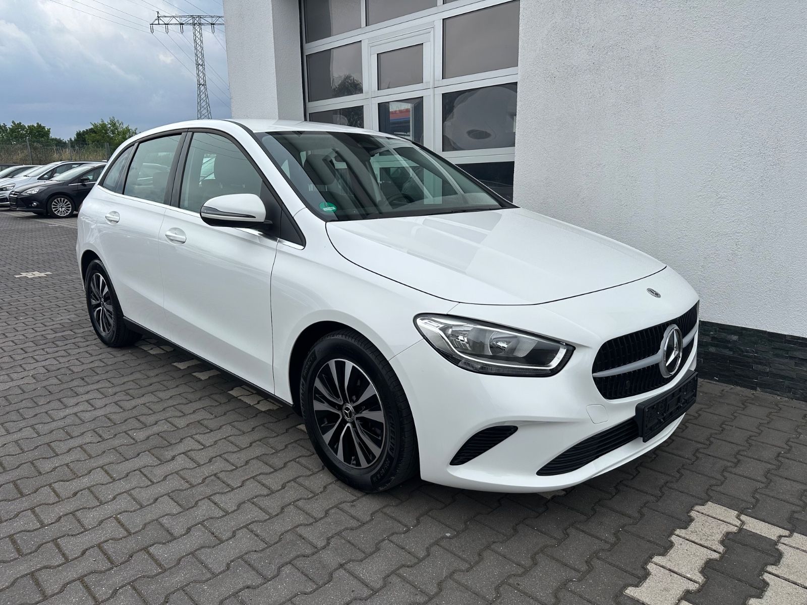 MERCEDES-BENZ B 180 d Autom./Navi/Teilleder/Kamera/ MBUX