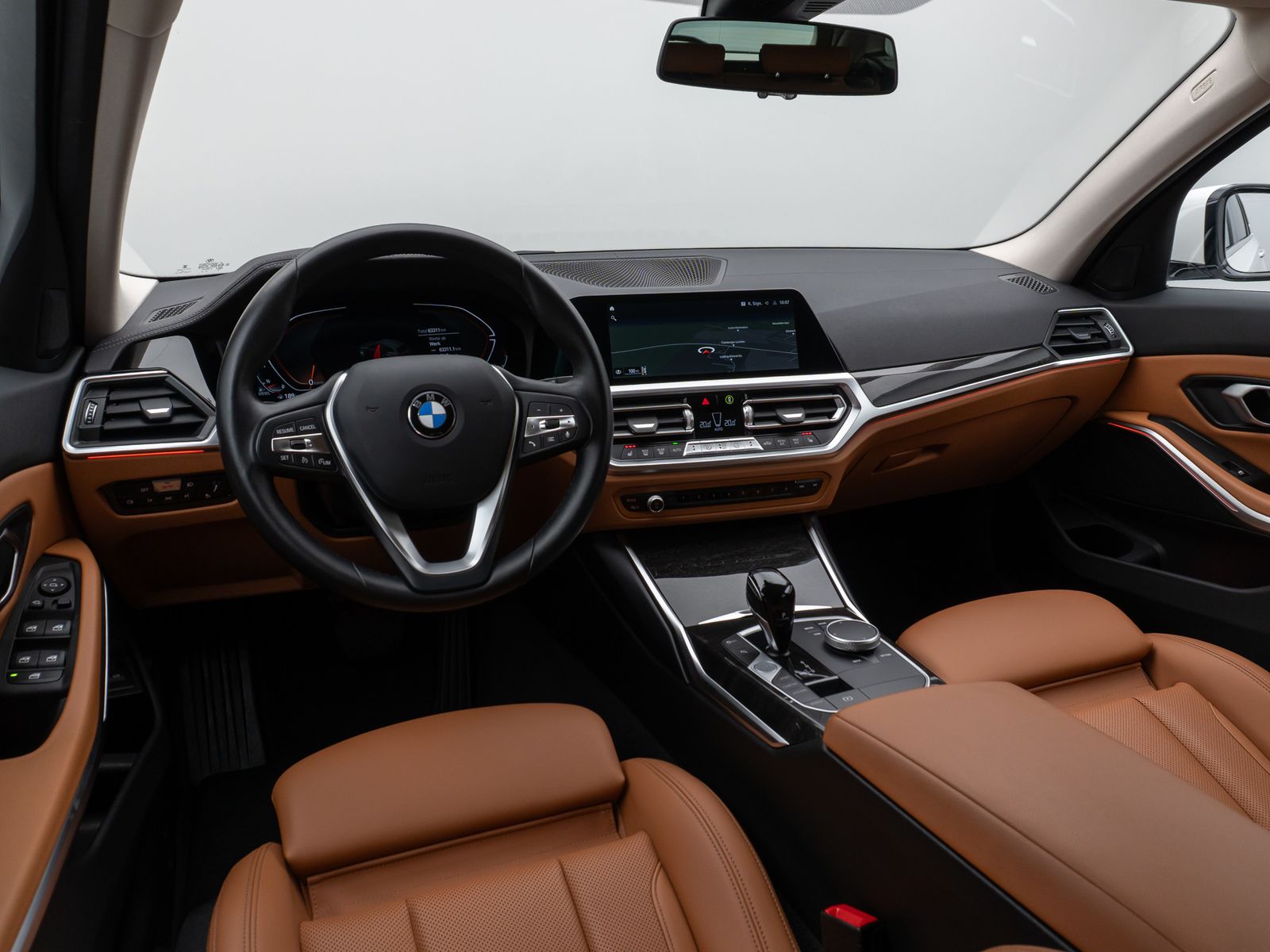 Fahrzeugabbildung BMW 320d  Luxury Line DAB HiFi PDC LED Alarm Sport