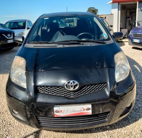 Toyota Yaris 1.4 D-4D DPF 5 porte Sol