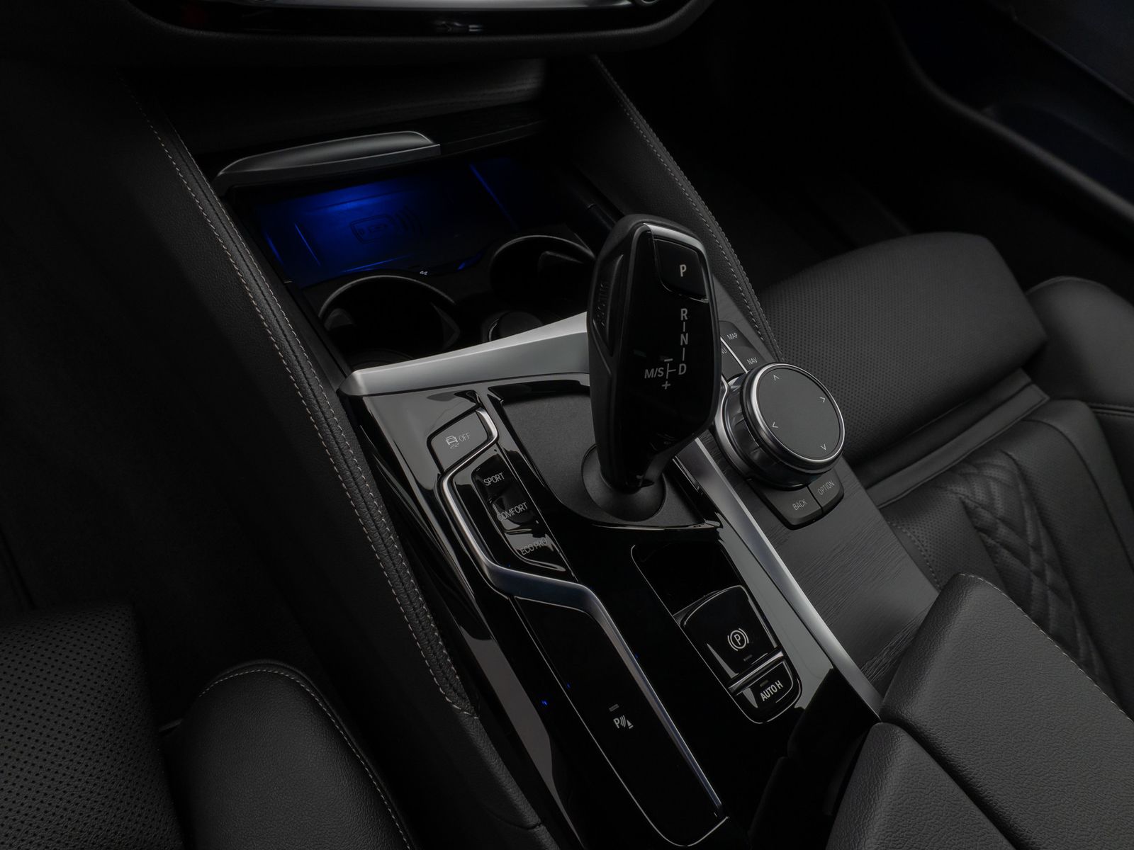 Fahrzeugabbildung BMW 540d xD M Sport Kamera Laser HUD DAB H/K Komfort