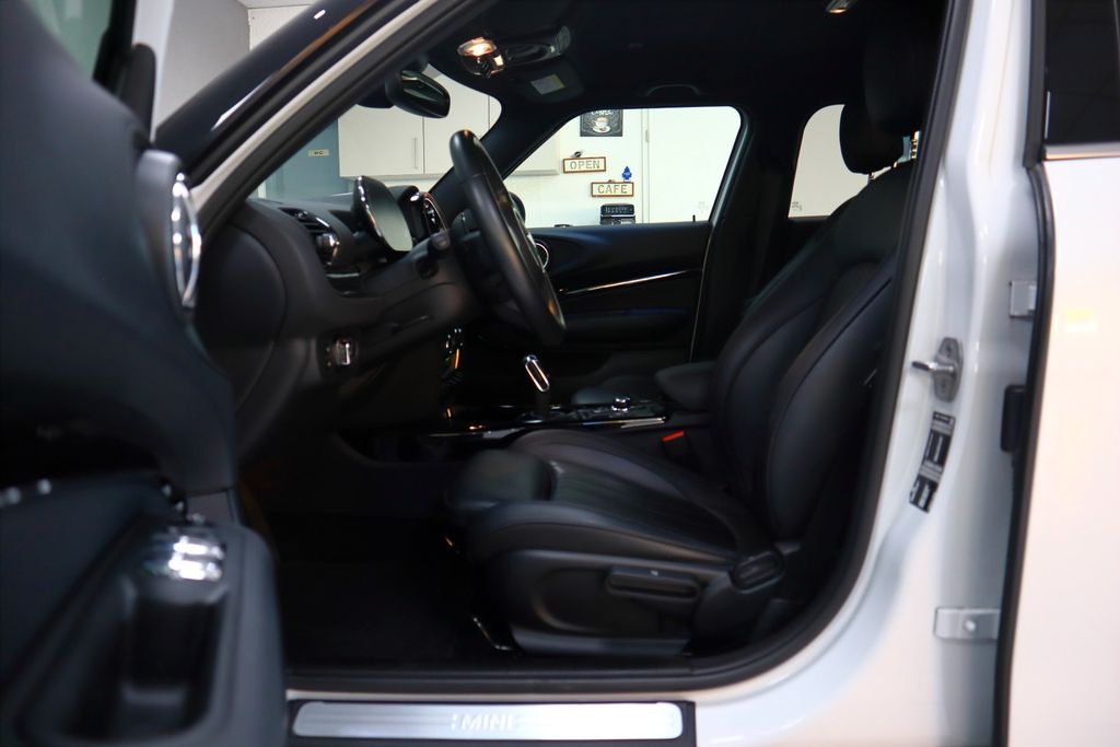 MINI Cooper Clubman 2023