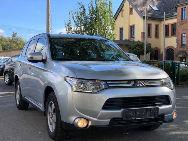 Mitsubishi Outlander ClearTec Invite 4WD