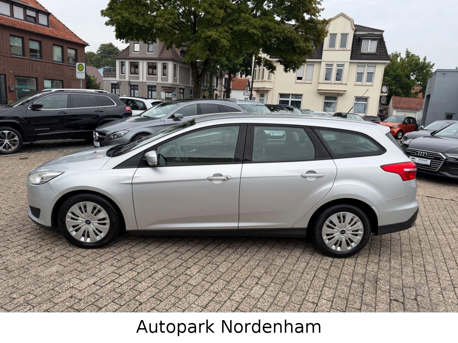 Ford Focus 2014 — photo 8
