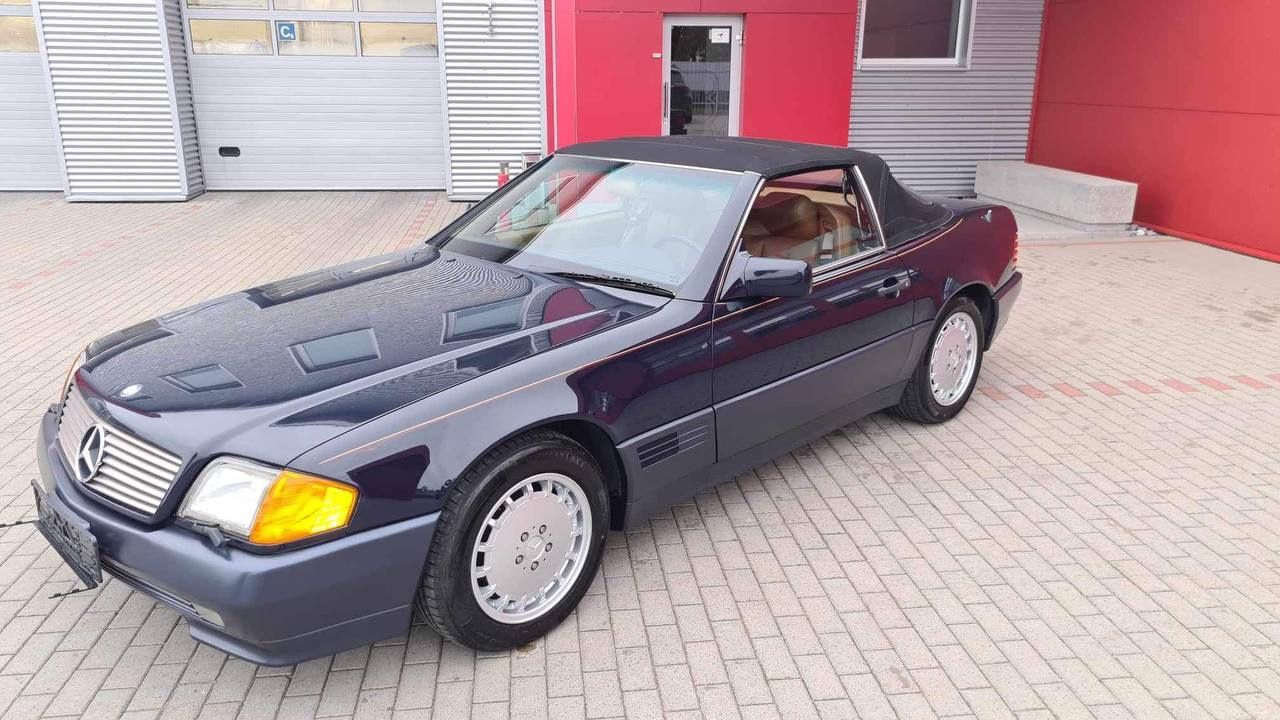 Fahrzeugabbildung Mercedes-Benz SL 500 TEMPOMAT ELEK.SITZE LEDER