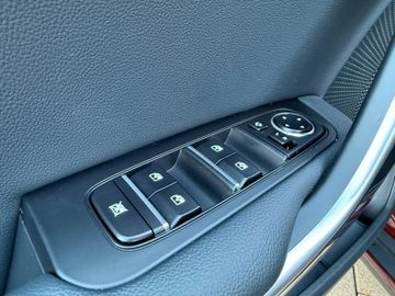 Kia XCeed 1.6T GT-Line 180 DCT7 Glasdach Navi Kamera