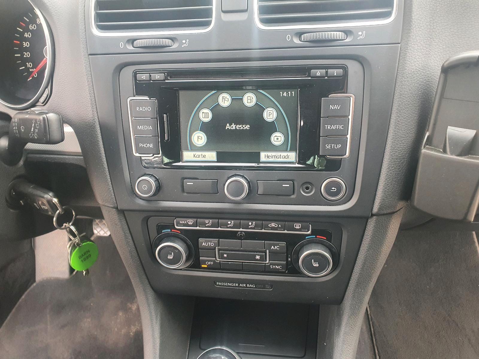 Volkswagen Golf 2011 — photo 10