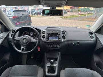 Volkswagen Tiguan - 9