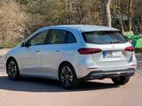 Mercedes-Benz B 220 4MATIC DCT Progressive AHK Kamera Euro6d - Mercedes-Benz B 220 aus 2023