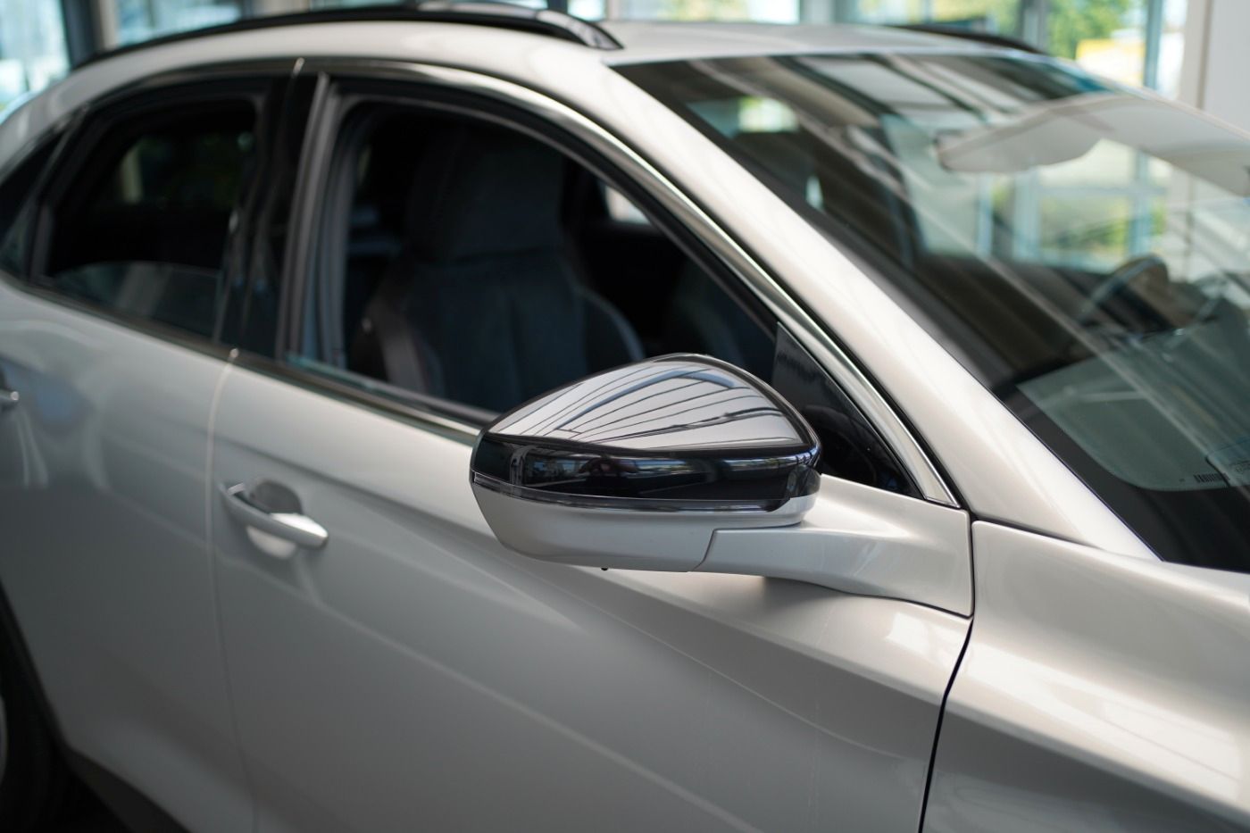 Fahrzeugabbildung DS Automobiles DS7 Crossback E-Tense 225 Performance Line+