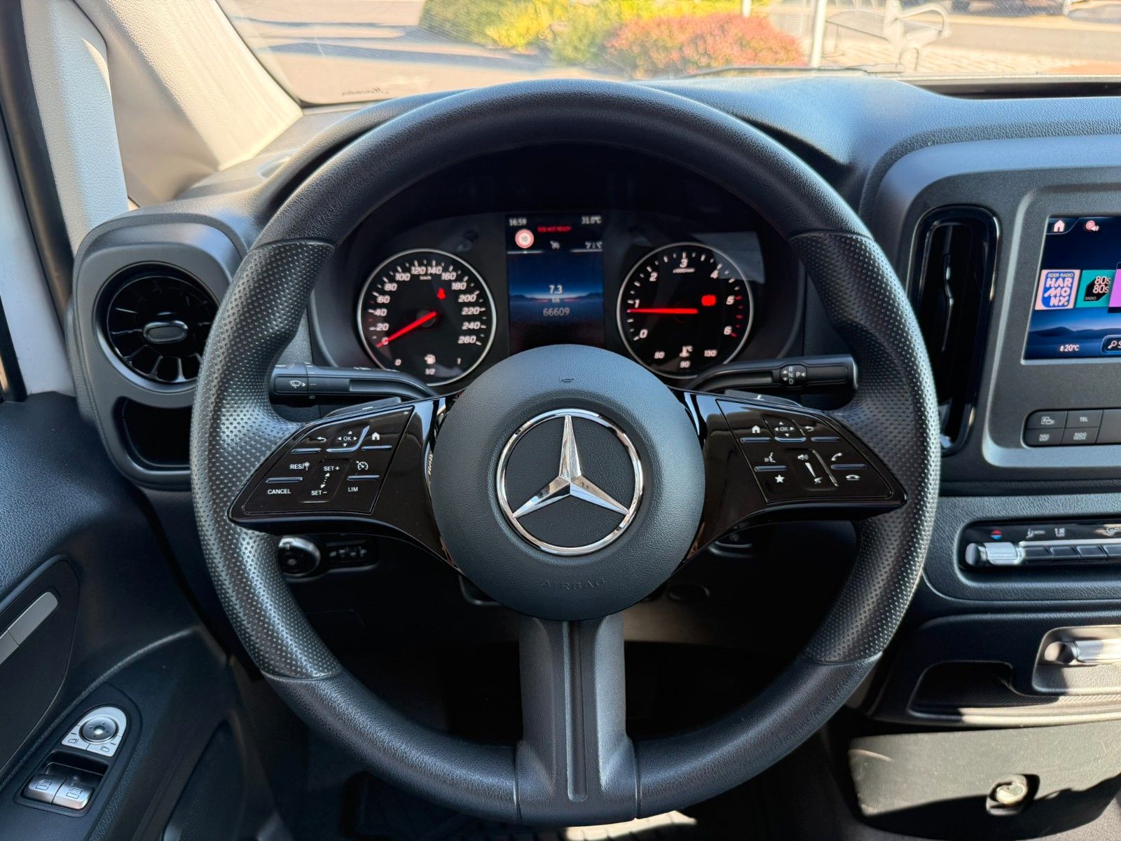 Fahrzeugabbildung Mercedes-Benz Vito 116 CDI Extral Klima Kamera SHZ