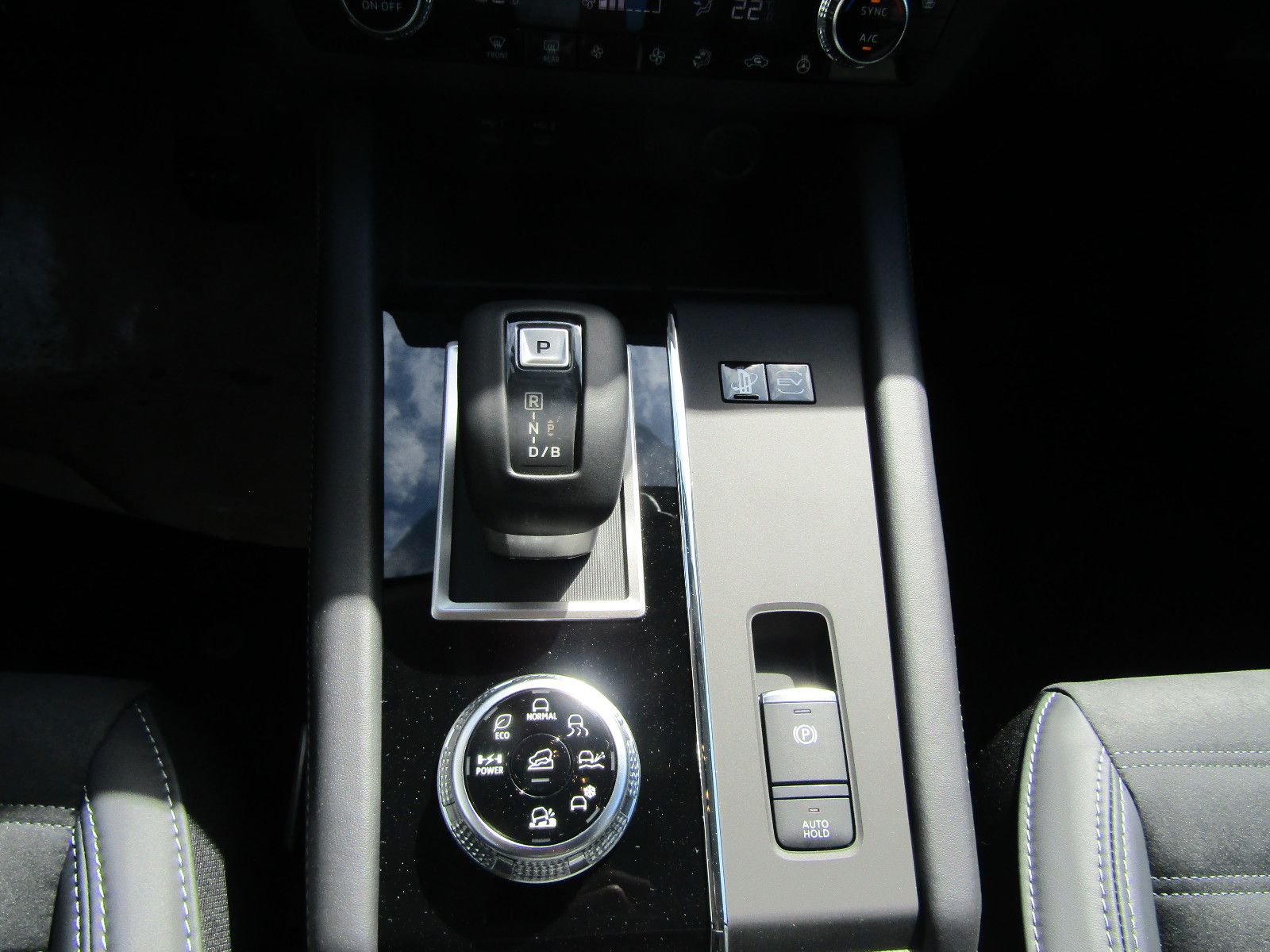 Mitsubishi Outlander - Bild 11