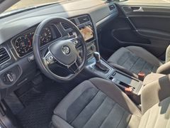 Fahrzeugabbildung Volkswagen Golf VII Variant Comfortline 4Motion Navi LED