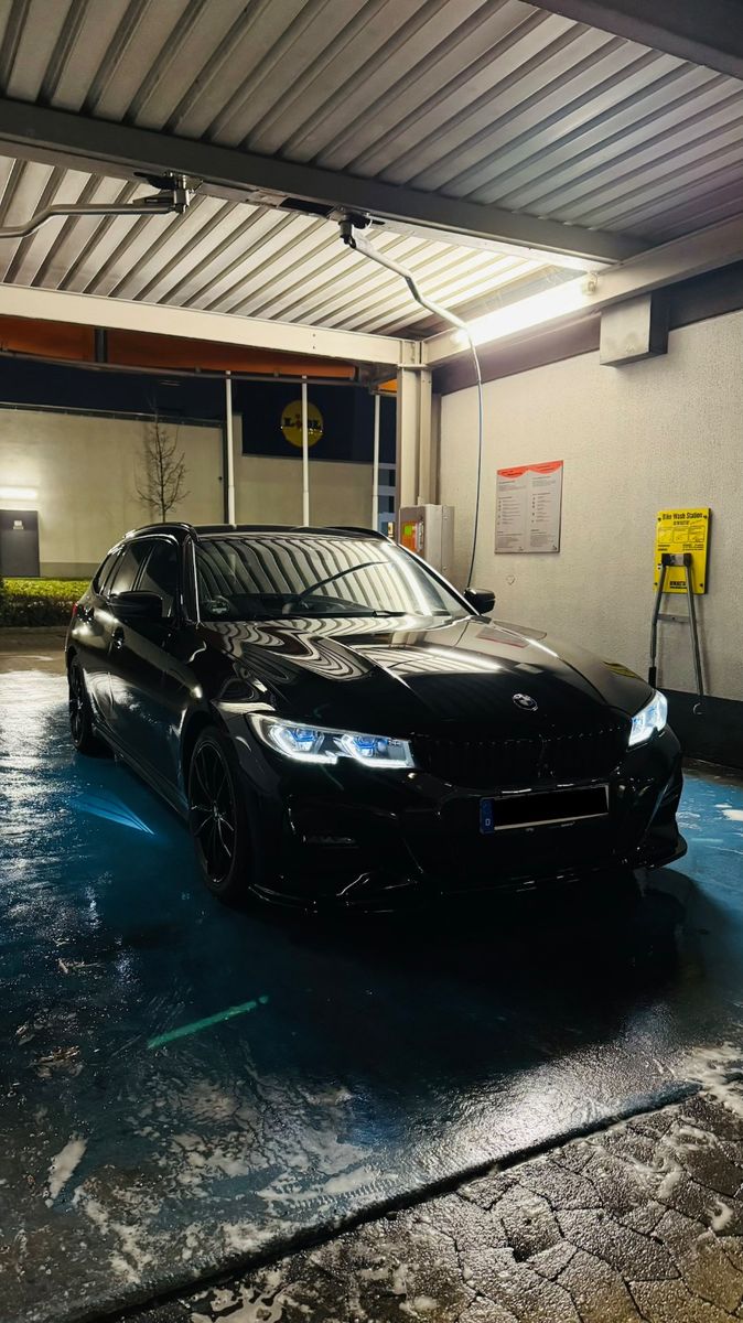 BMW 330i xDrive Touring M Sport / Eisenmann