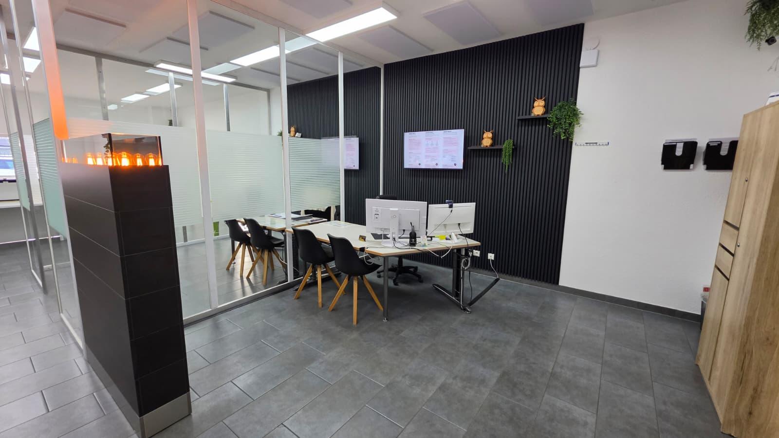 showroom-image-bottom