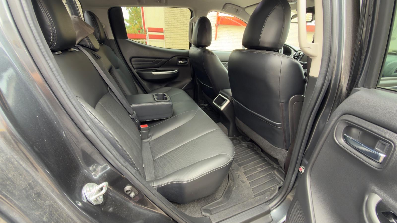 Mitsubishi L200 Vollaustattung Leder Top Navi