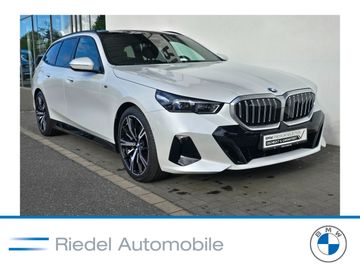 BMW Leasingangebot: BMW 540d xDrive Touring M Sportpaket*Pano*AHK*Stdhzg