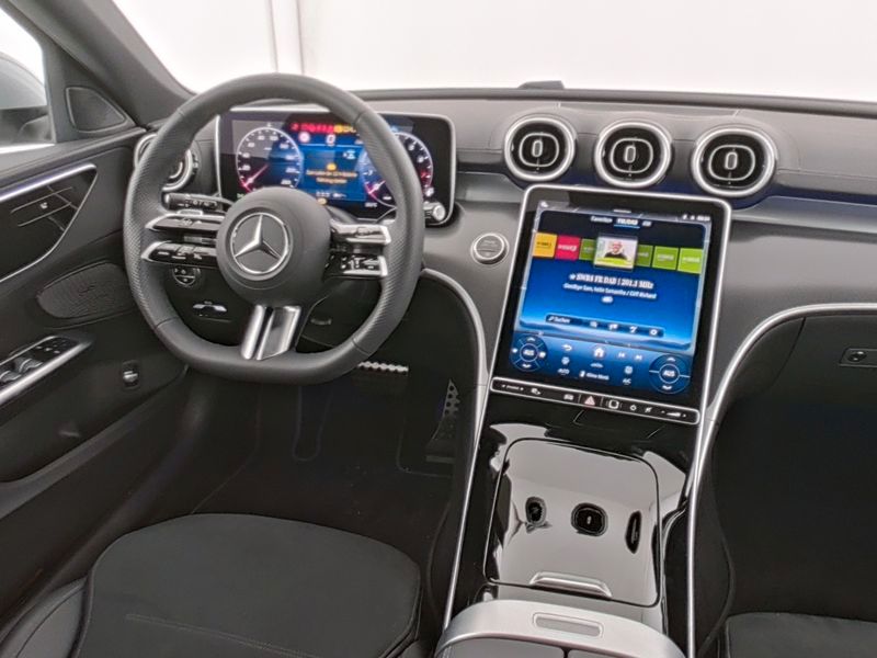 Fahrzeugabbildung Mercedes-Benz C 200 4M T AMG AHK+Totw+Ambi+LED+Kamera+WinterP