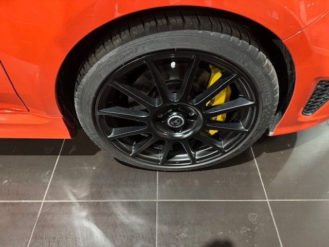 Fahrzeugabbildung Abarth 695 Autom. Beats Navi Carplay PDC