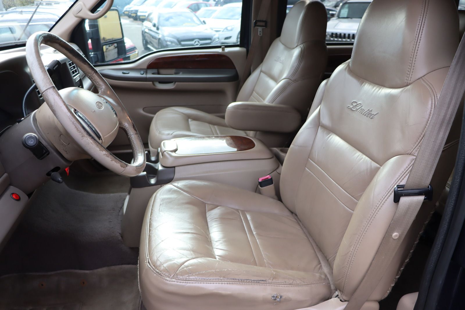 Fahrzeugabbildung Ford Excursion * HU/AU 02.26 * Sitzhzg. * Rückfahrk.