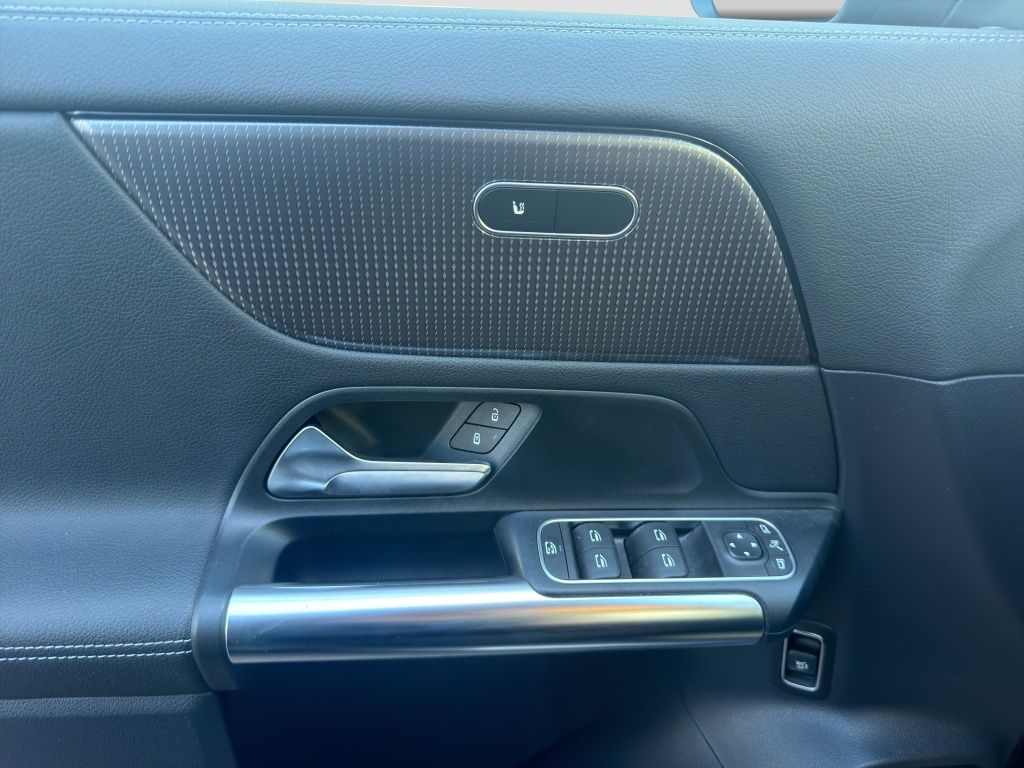 Fahrzeugabbildung Mercedes-Benz GLA 200 4M *PROGRESSIVE*AHK*KAMERA*SITZH.*DAB*