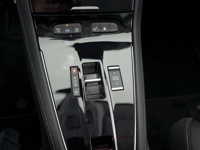 Grandland GSe PHEV 4X4 AT+AHK+LED+NAVI+360 GRAD 