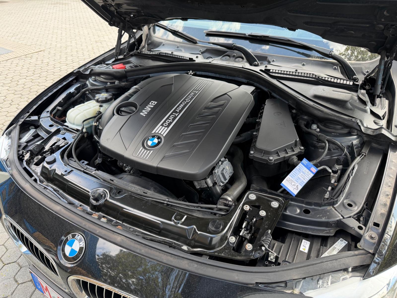 BMW 330d Luxury 3.0 258ch - 1 ère main - TVA Récupérable - Carplay - Pneus été - Toit ouvrant