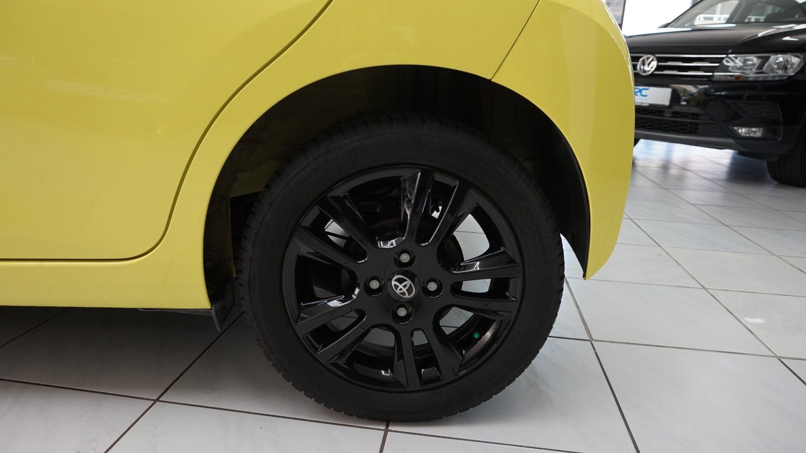 Fahrzeugabbildung Toyota Aygo x-cite nur 4,1 Liter durchs. Verbrauch