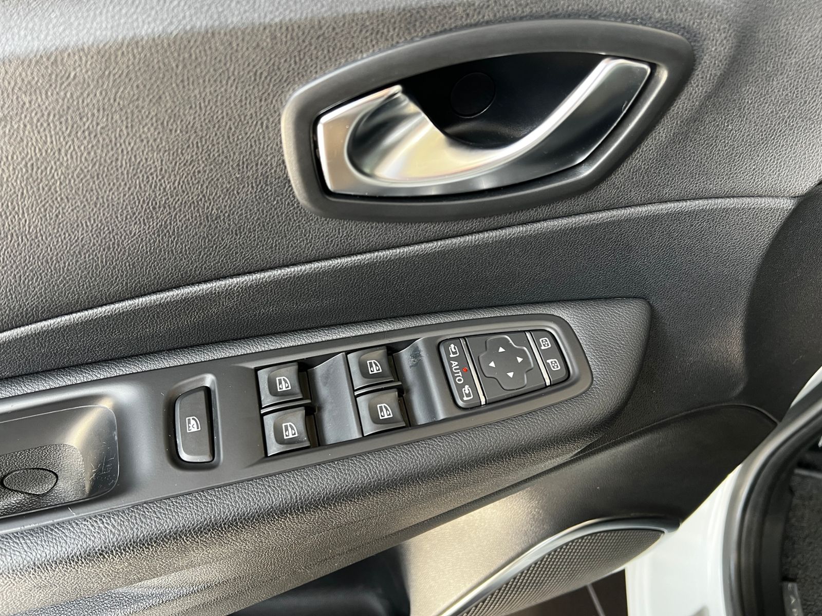 Fahrzeugabbildung Renault Captur Limited SHZ KLIMA ALU
