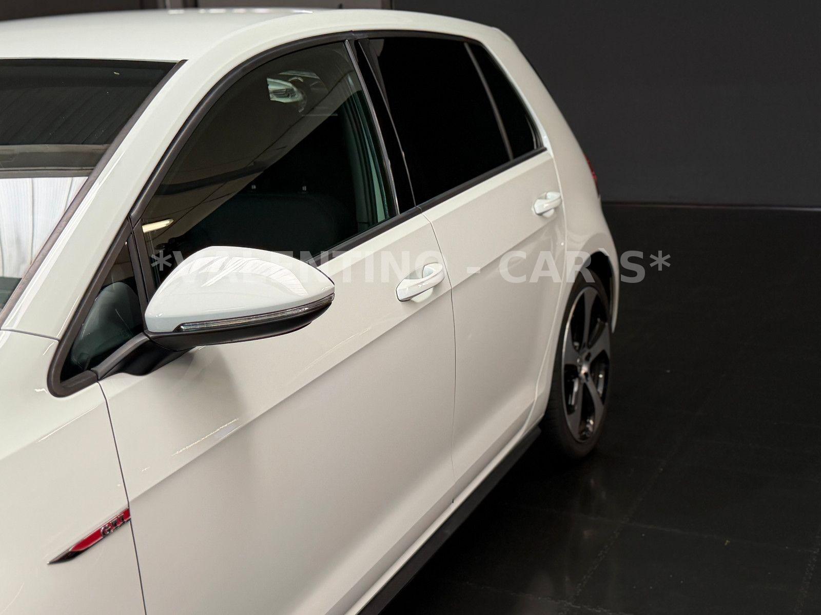 Volkswagen Golf VII Lim. GTI Navi/Temp/Parklenk/Shz/BiXen