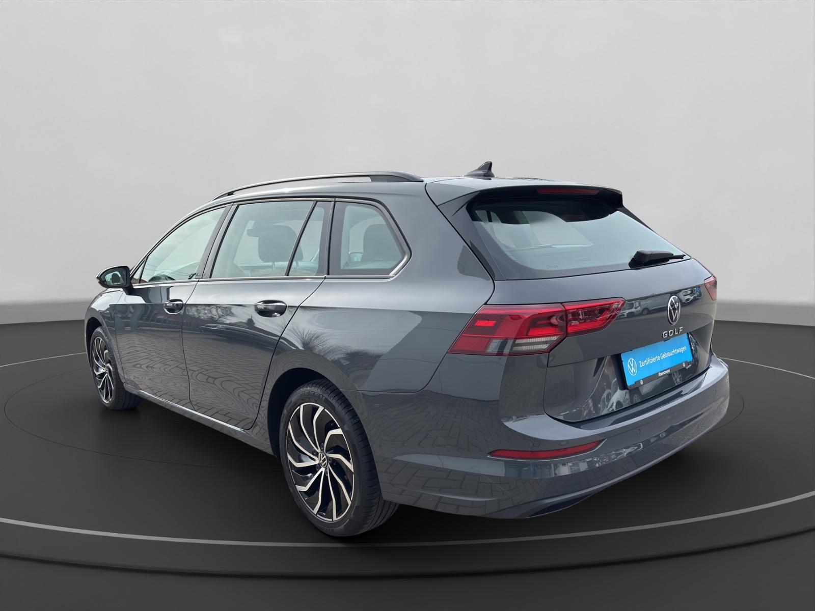 Volkswagen Golf VIII Variant 2.0 TDI Life +NAVI+KAMERA+