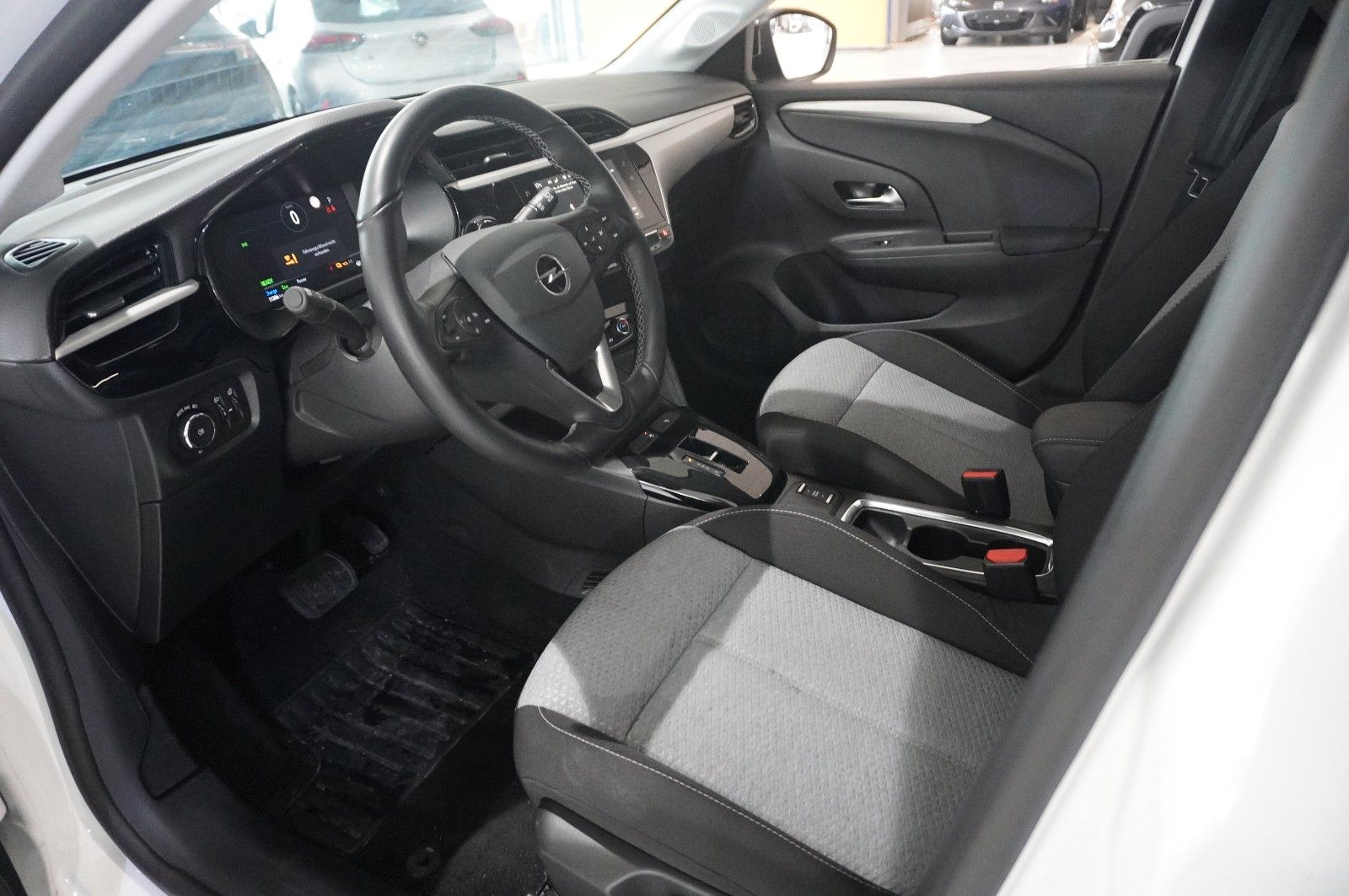 Fahrzeugabbildung Opel Corsa-e F FACELIFT 3-PHASIG NAVI/LED/DAB/11KW/SH