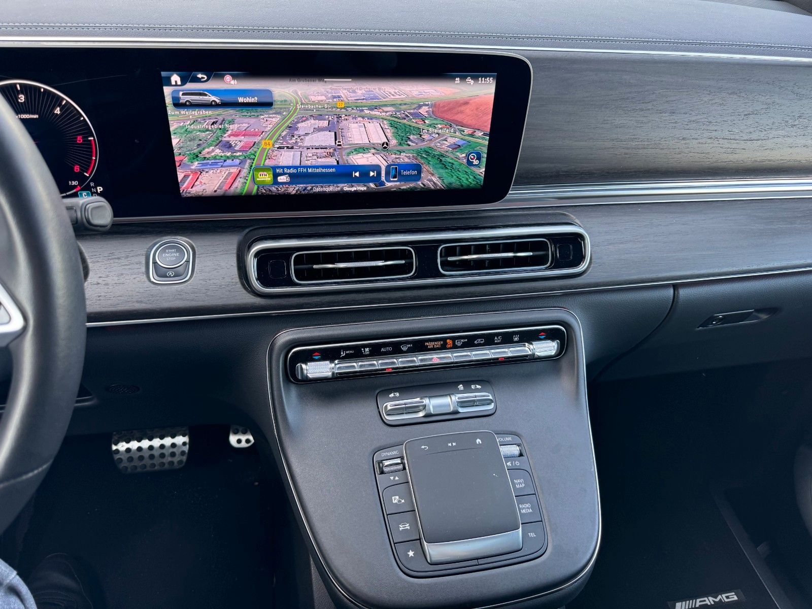 Fahrzeugabbildung Mercedes-Benz V 300 d 4MATIC AVA AMG AIRMATIC AHK DISTRONIC