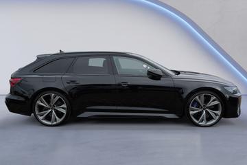 2025 AUDI RS6 photo 6