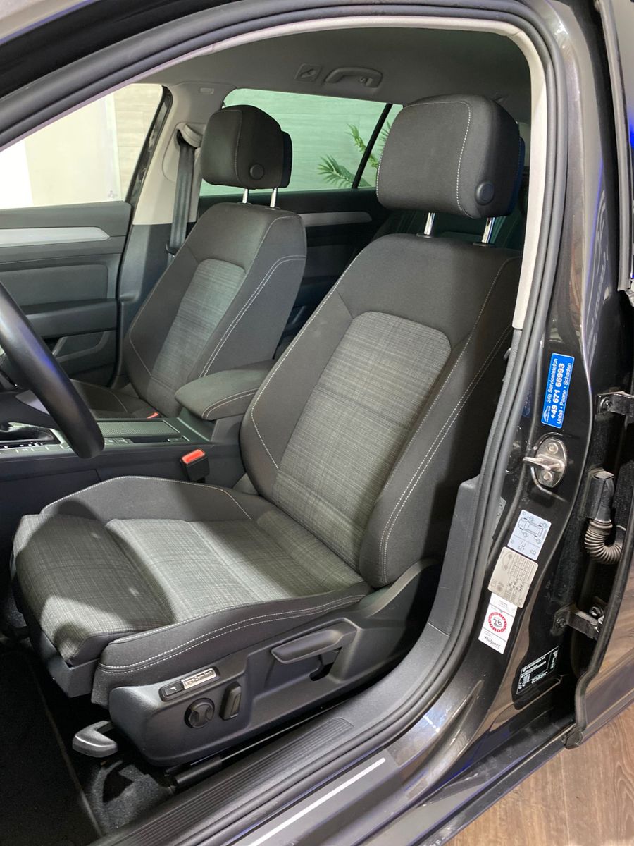 Fahrzeugabbildung Volkswagen Passat Variant Business 2,0TDI *LED*NAVI *ASSIST