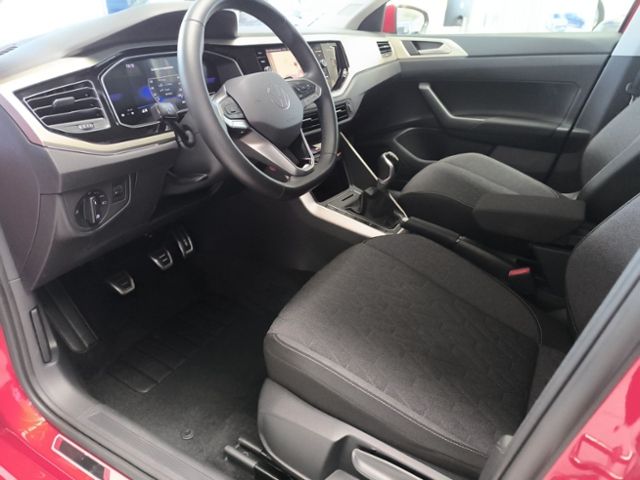 Fahrzeugabbildung Volkswagen Polo 1.0 TSI Move LED NAVI LANE-ASSIST APP-CONNE