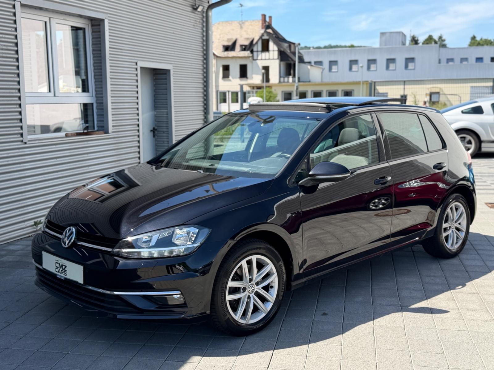 Volkswagen Golf VII Lim. Comfortline*PANO*KEYLESS*NAVI*PDC*